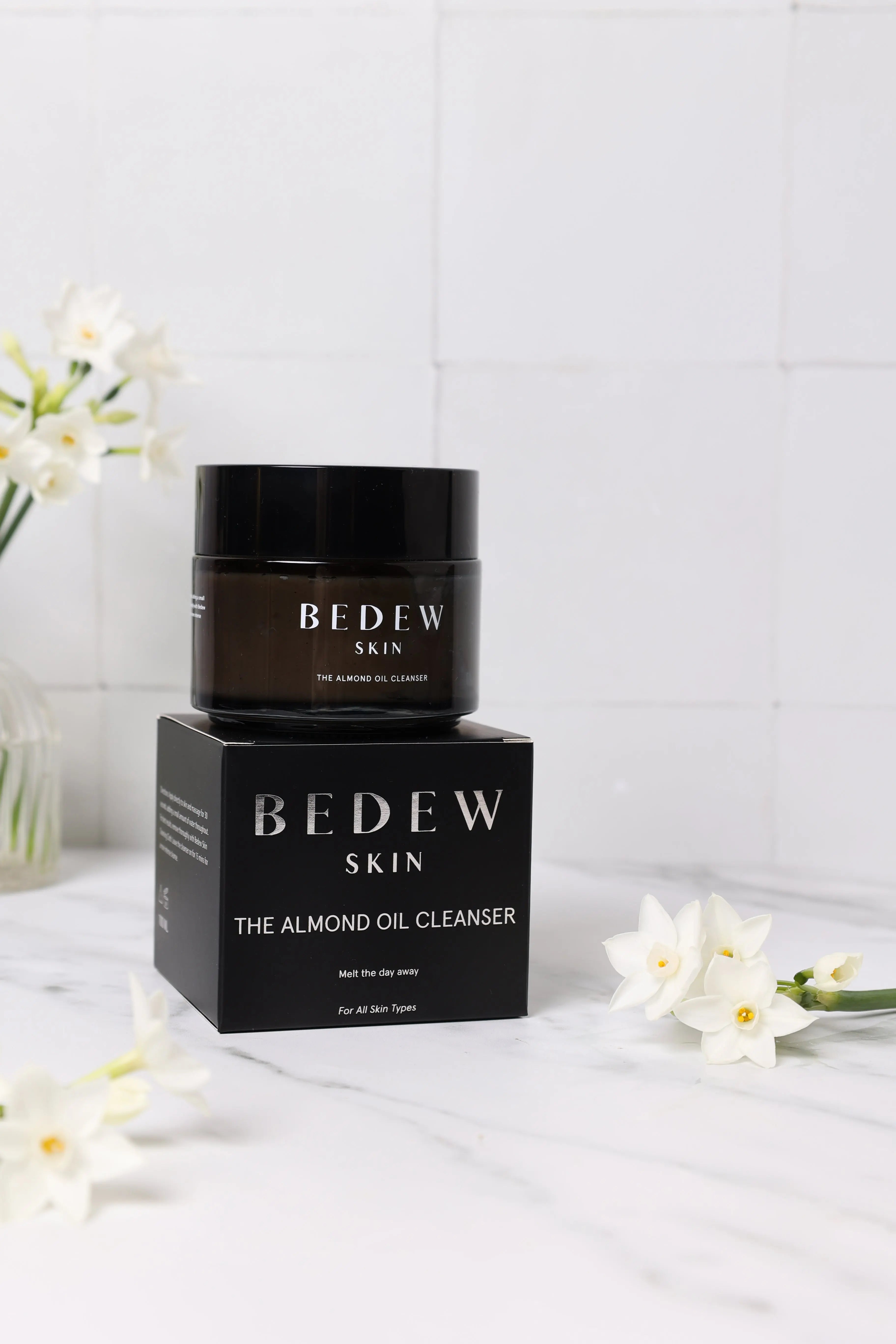 Almond Oil Cleanser | Gentle Oil Cleanser for Dry, Sensitive & Blemish-Prone Skin